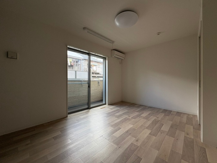 物件内観写真9　(居室)