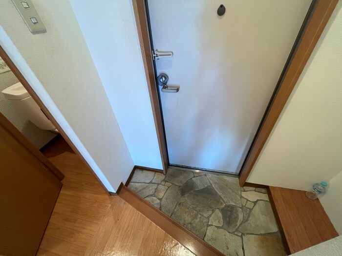 物件内観写真15　(玄関)