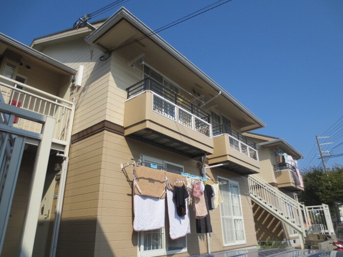 物件外観写真5　(エントランス部分)