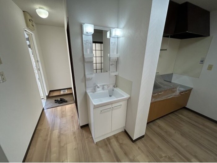 物件内観写真12　(洗面)