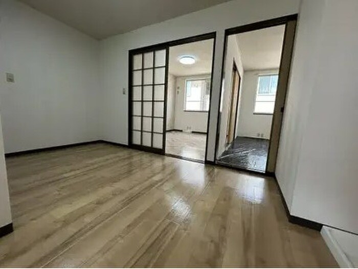 物件内観写真18　(居室)