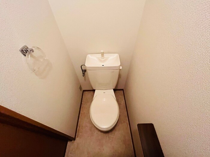 物件内観写真12　(トイレ)