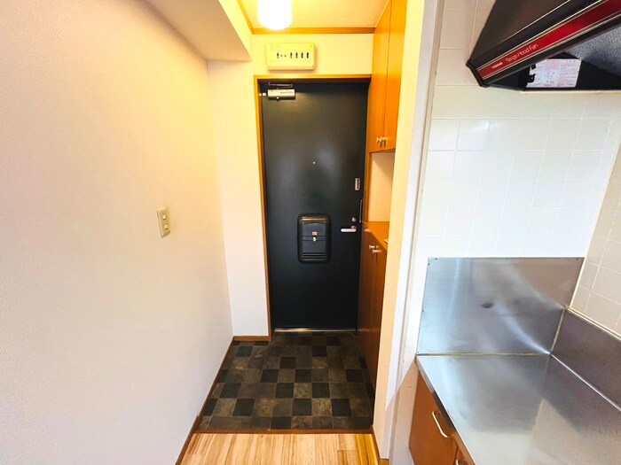 物件内観写真14　(玄関)