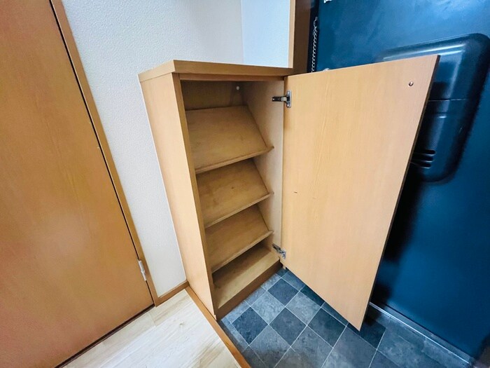 物件内観写真15　(靴箱)
