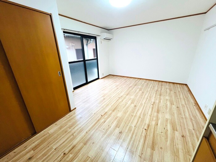 物件内観写真18　(居室)