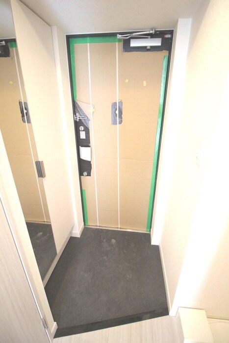 物件内観写真14　(玄関)