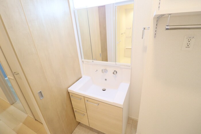 物件内観写真12　(洗面)