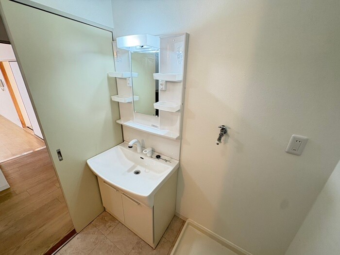 物件内観写真11　(洗面)