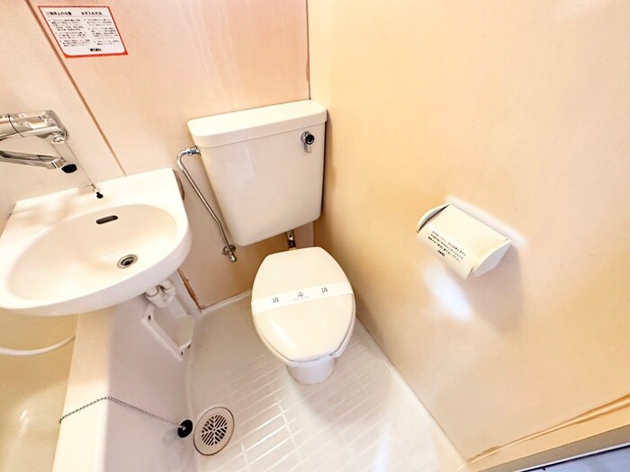 物件内観写真15　(トイレ)