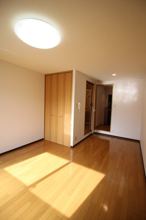 物件内観写真13　(室内からの展望)