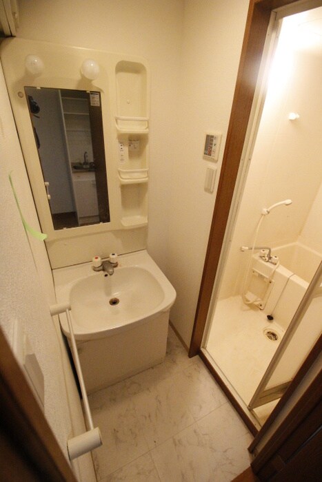 物件内観写真12　(洗面)