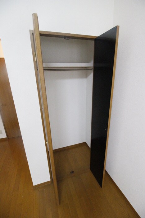 物件内観写真18　(収納)