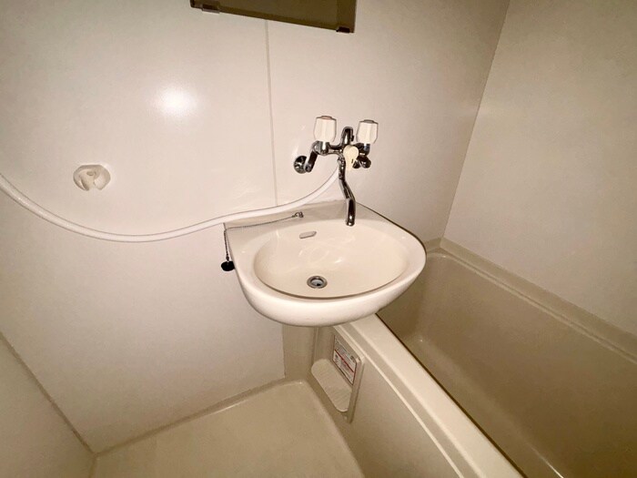 物件内観写真11　(洗面)