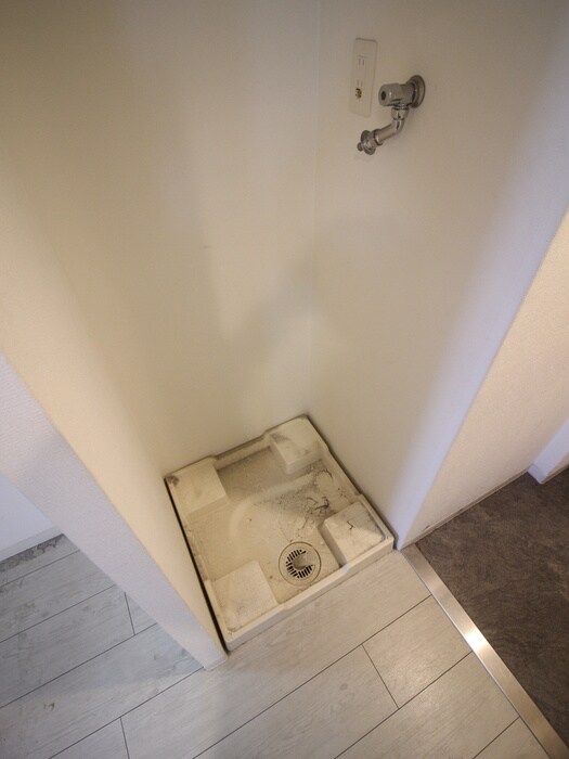 物件内観写真22　(洗濯機置場)