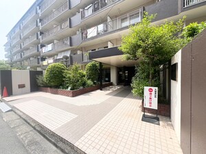 春日丘グリーンハイツＢ棟(210)外観写真