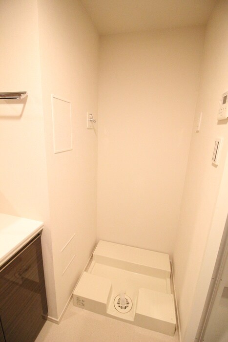 物件内観写真17　(洗濯機置場)