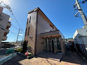 プロムナードつるはせ外観写真