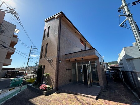 プロムナードつるはせ外観写真