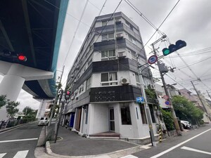 日建ハイツ外観写真