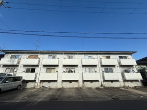 グリ－ンヒル伊勢田外観写真