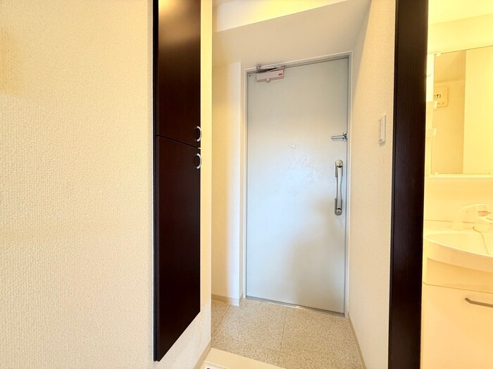 物件内観写真14　(玄関)