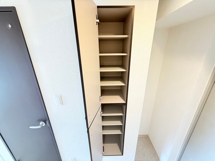 物件内観写真16　(靴箱)