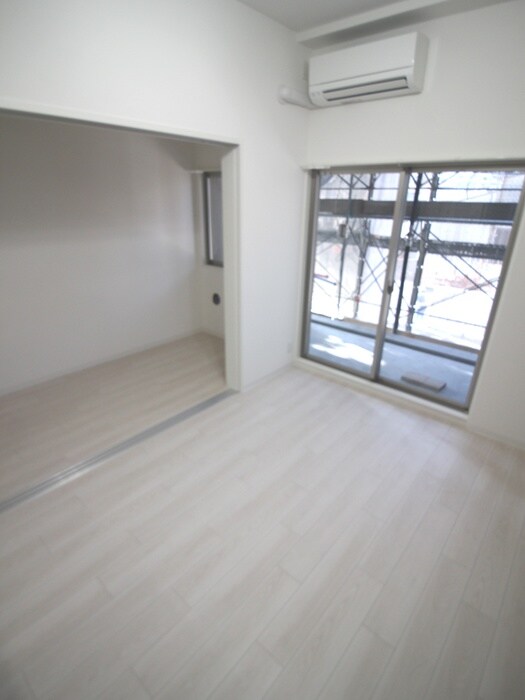 物件内観写真12　(居室)