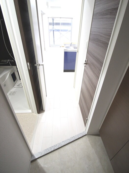 物件内観写真21　(廊下)