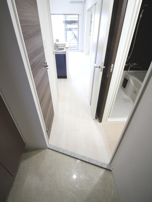 物件内観写真22　(廊下)