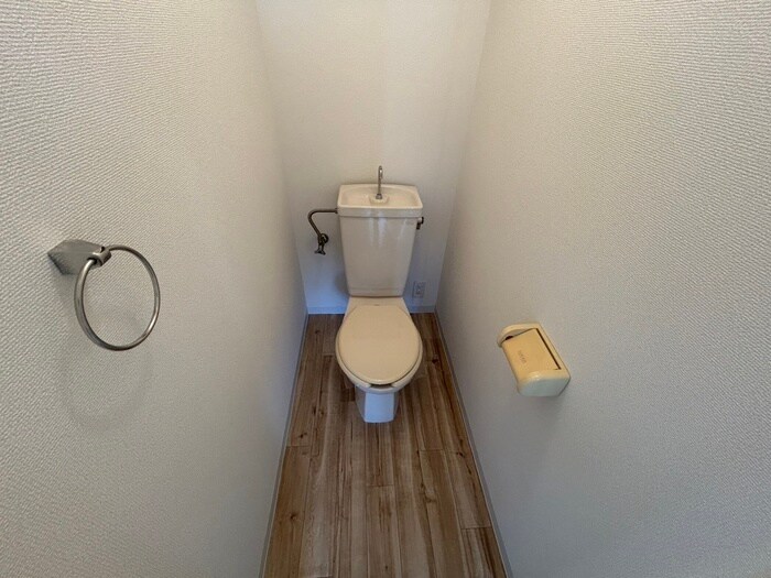 物件内観写真9　(トイレ)