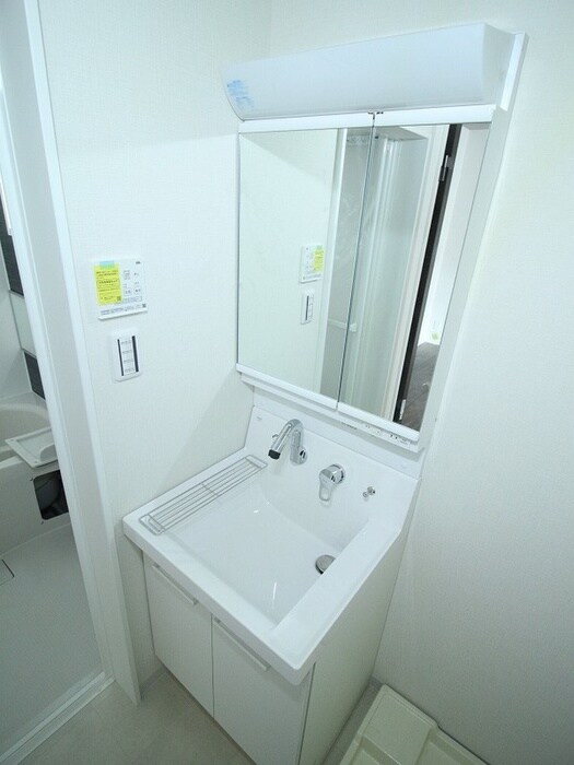 物件内観写真9　(洗面)