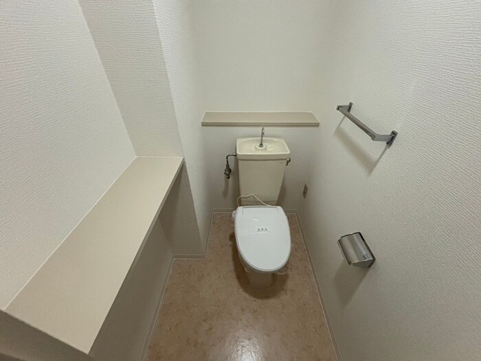 物件内観写真11　(トイレ)