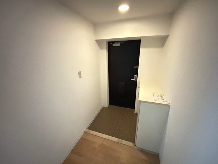 物件内観写真14　(玄関)
