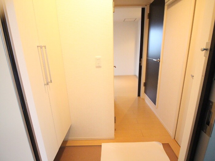 物件内観写真7　(廊下)