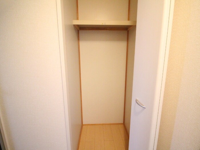 物件内観写真11　(収納)