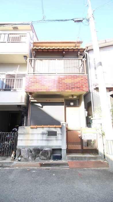 寿町1丁目貸家