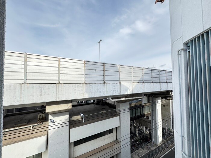 物件内観写真20　(室内からの展望)