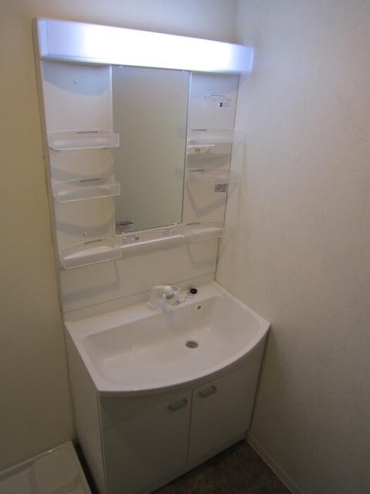 物件内観写真7　(洗面)