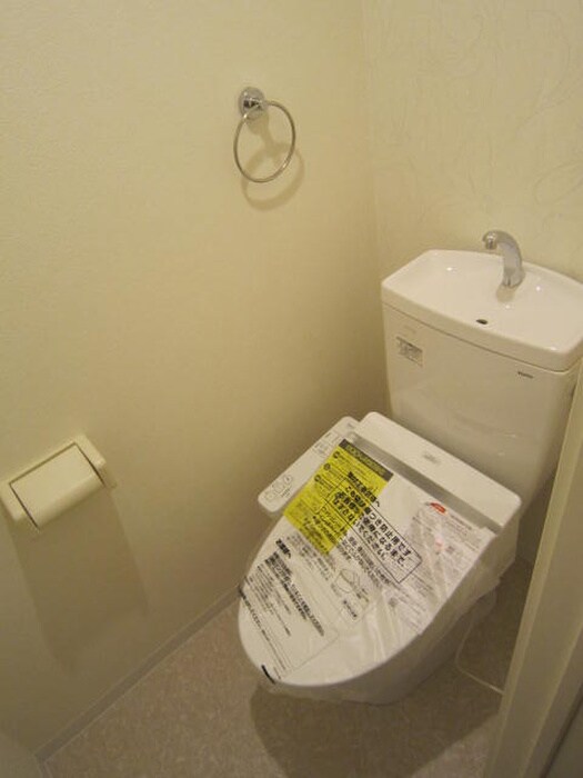 物件内観写真9　(トイレ)
