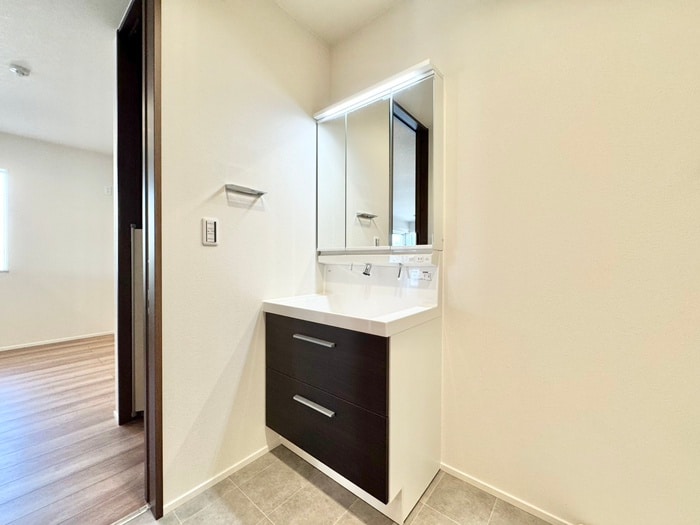 物件内観写真11　(洗面)