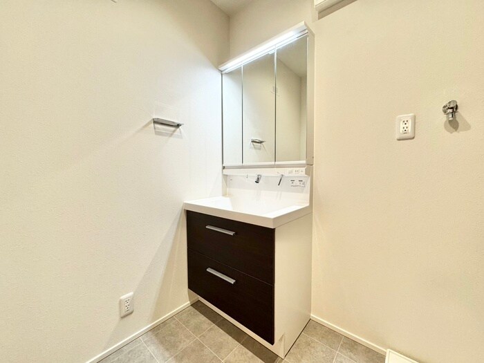 物件内観写真11　(洗面)