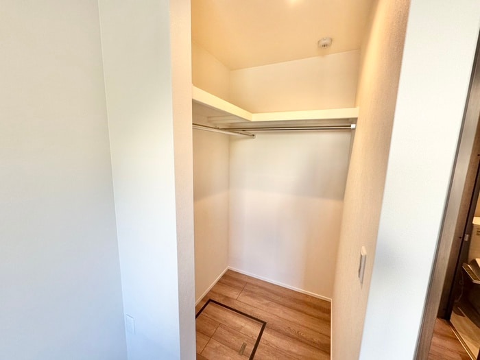 物件内観写真13　(収納)