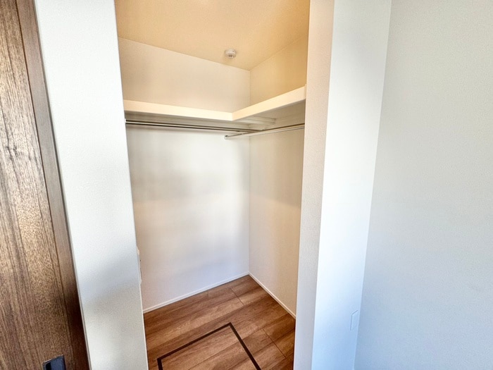 物件内観写真13　(収納)