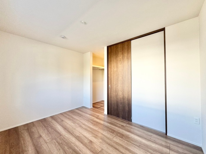 物件内観写真18　(居室)