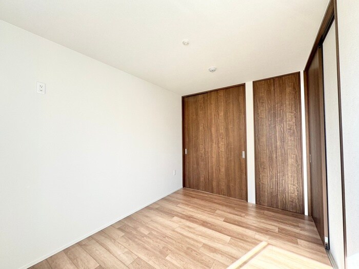 物件内観写真18　(居室)