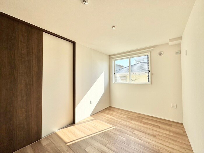 物件内観写真19　(居室)