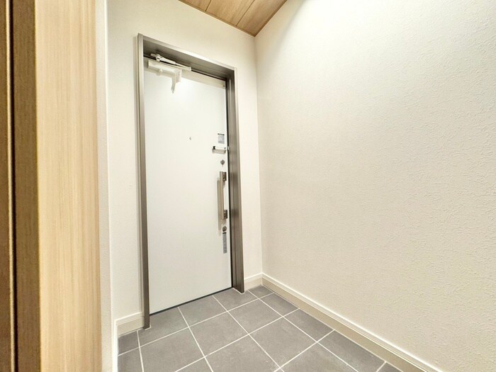 物件内観写真21　(玄関)
