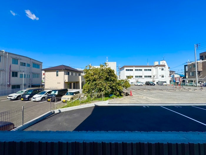 物件内観写真22　(室内からの展望)