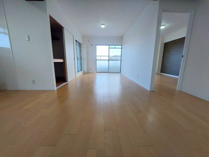 物件内観写真8　(居室)