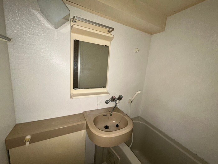 物件内観写真11　(洗面)